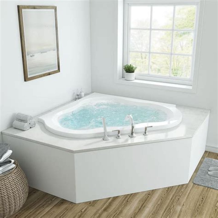 Can a corner bathtub be used for a shower?