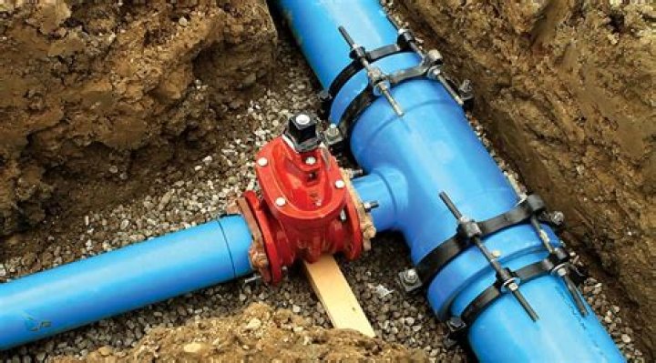 Can a PVC pipe be used as a shut off valve?