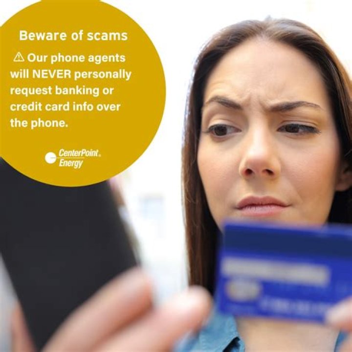 Can a website keep your credit card info?