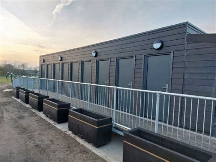 Can hard water block toilet?