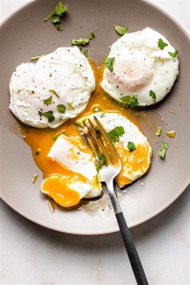 Can poached eggs be made ahead of time