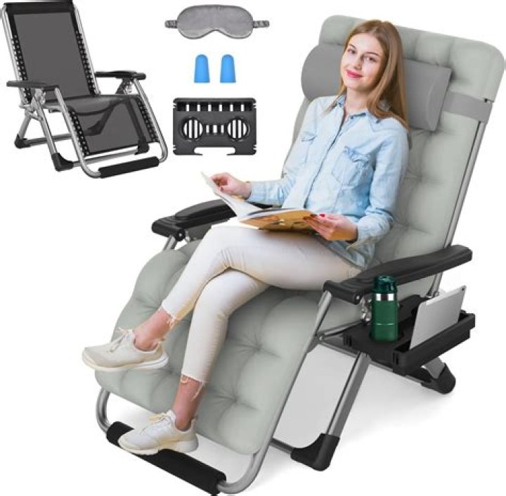 Can you sit upright in a zero gravity chair