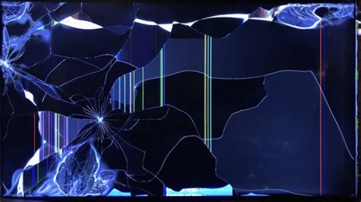 Cracked computer screen - How To Discuss
