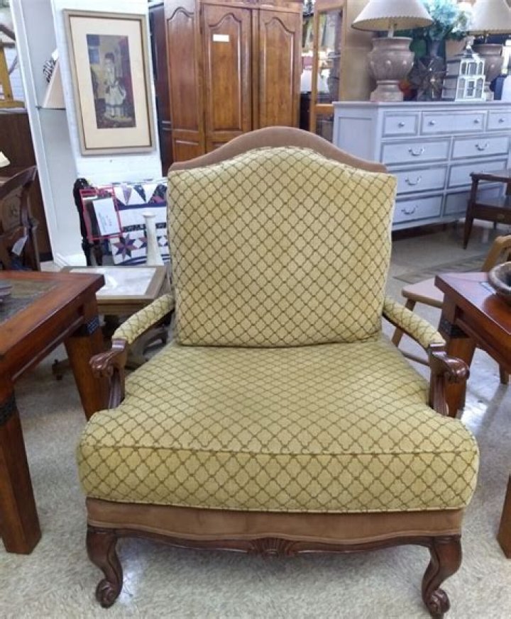 Does Ethan Allen repair furniture