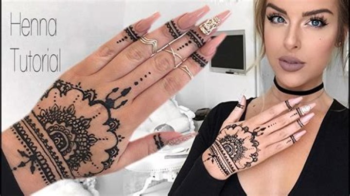Henna hand - How To Discuss