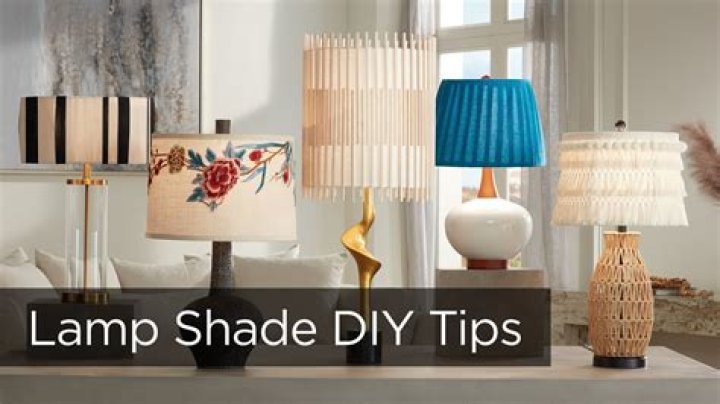 How do I choose a lamp shade