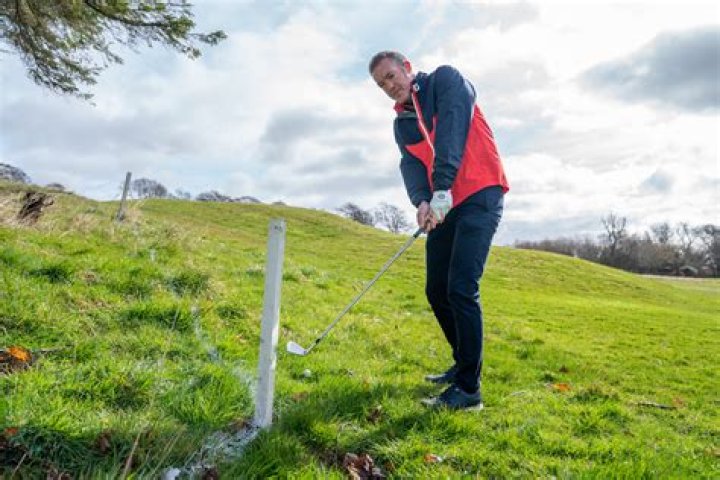 How do you play Red stakes in golf