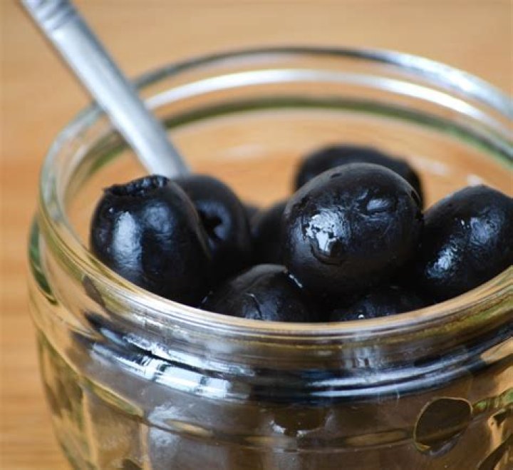 How do you store black olives After curing them
