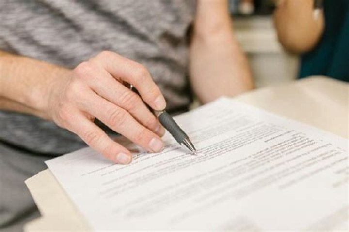 How Long Does A Broken Lease Stay On Your Record
