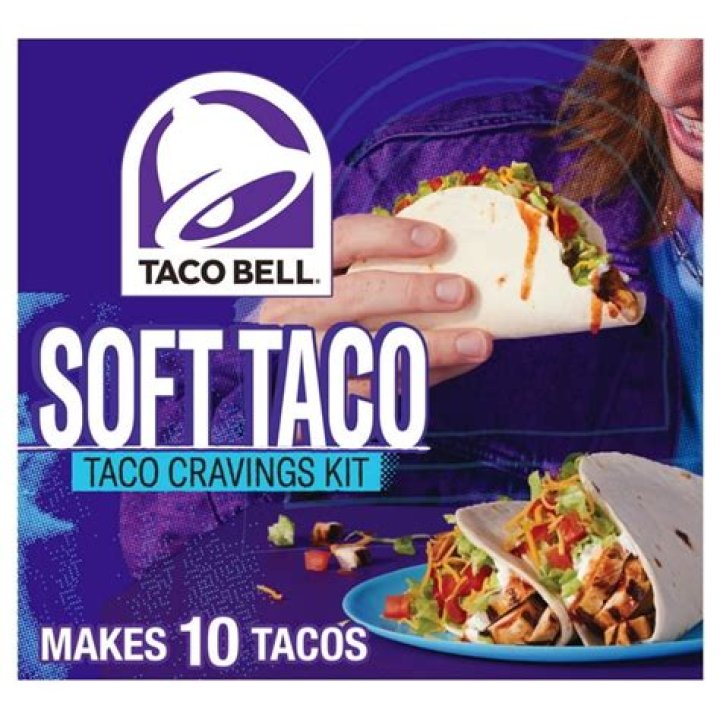 How many carbs are in Taco Bell soft taco supreme