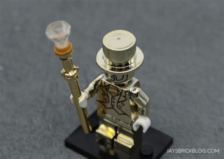 Is August Mr Golds son