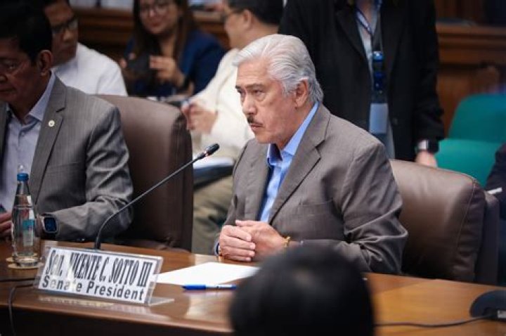 Persona non grata - How To Discuss