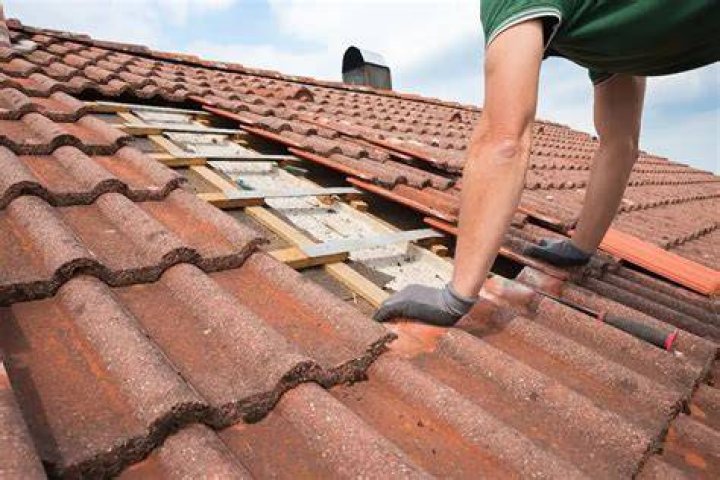 Quick Answer: How To Repir Cracks In Saltillo Tiles