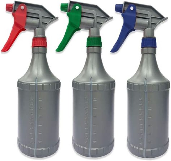 What can I spray on grapes for mildew