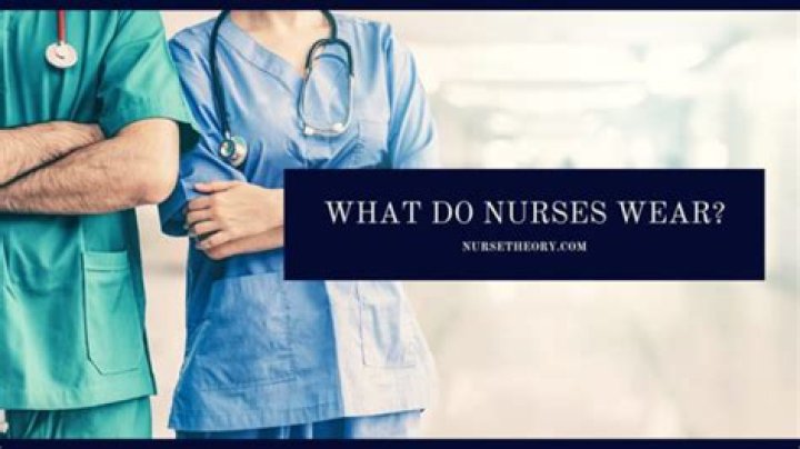 What do ER nurses wear