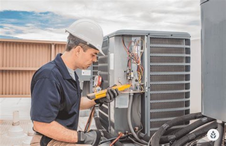 What does an HVAC service technician do