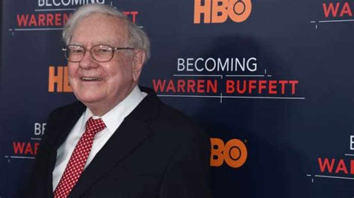 What does Warren Buffet eat a day