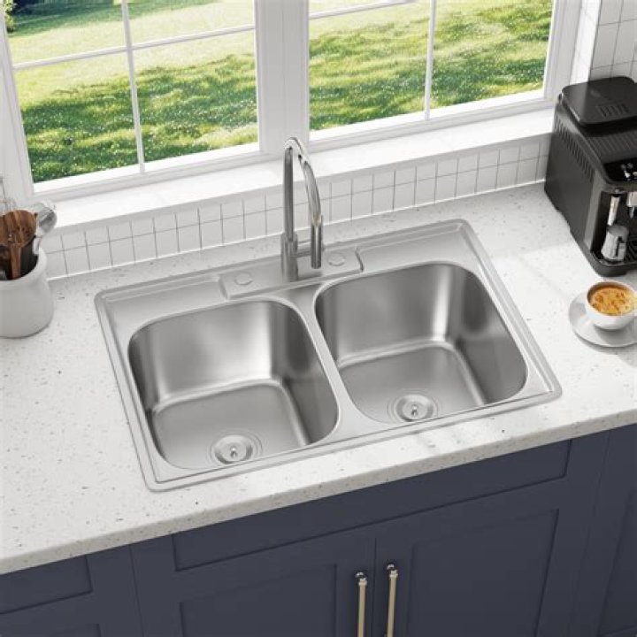 What is best gauge for stainless steel sink