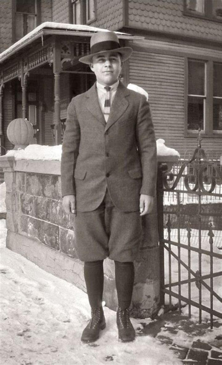 What men wore in the 1930s