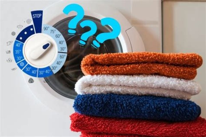 What temperature should towels be washed in