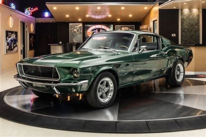 What time will the Bullitt Mustang be auctioned