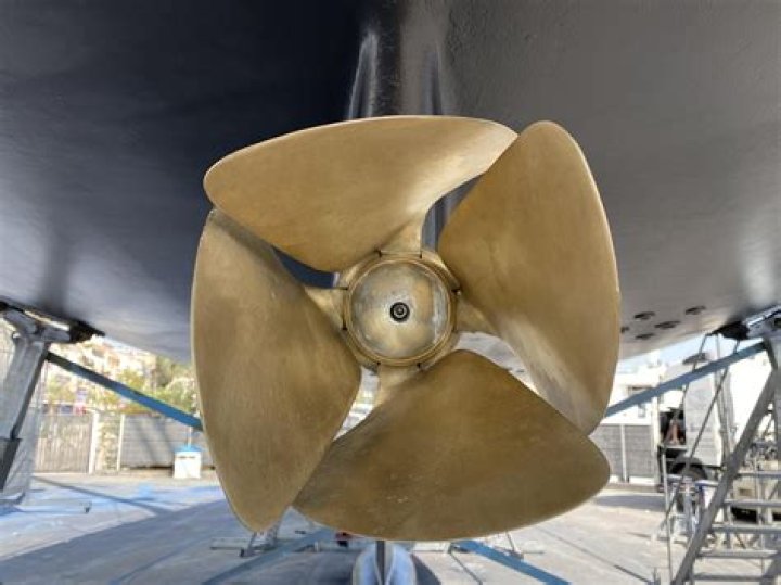 Whats better 3 or 4 blade prop