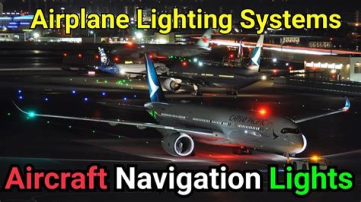 When must the airplanes navigation lights be on