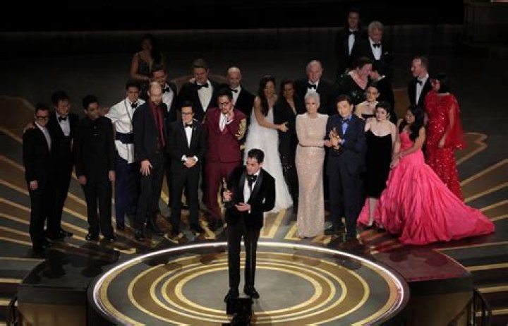 Which film won the Oscar for the best picture at the 89th Academy Awards