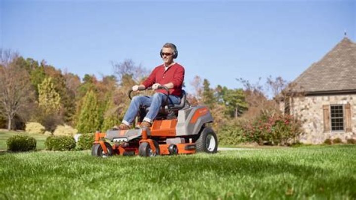 Which mower is better Cub Cadet or Husqvarna