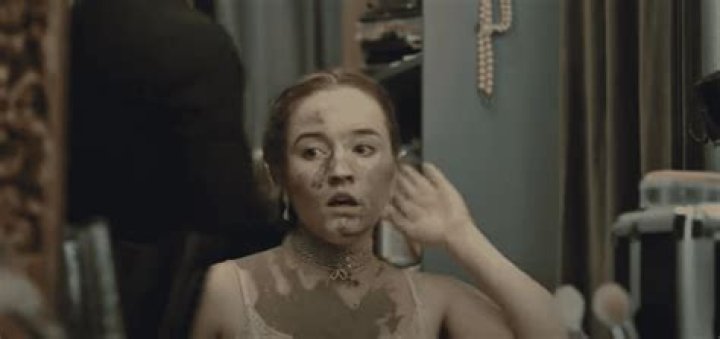 Who is the actor in the hotels com commercial