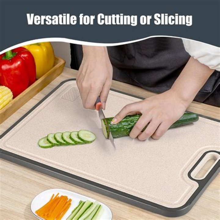 Will plastic cutting boards dull knives